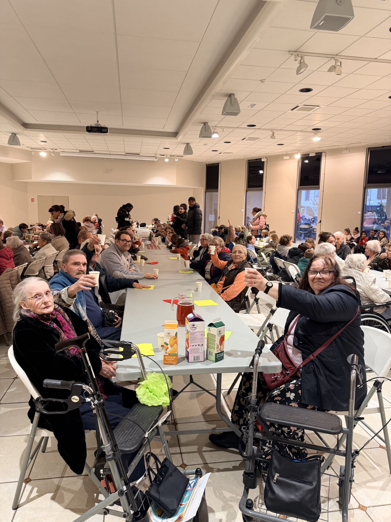 SPECTACLE DE LA VILLE SPECTACLE DE LA VILLE