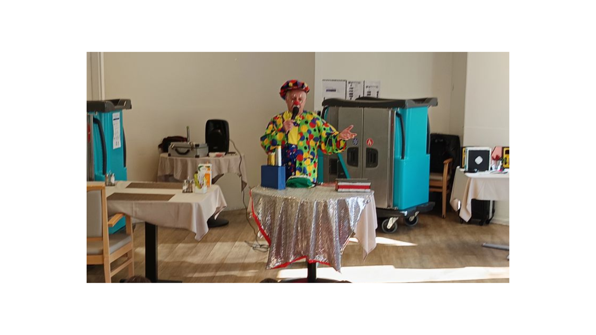 CLOWN CLOWN