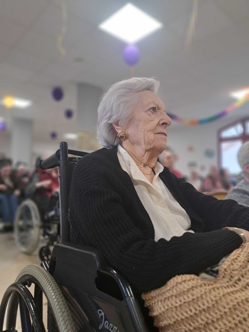 100 ANS