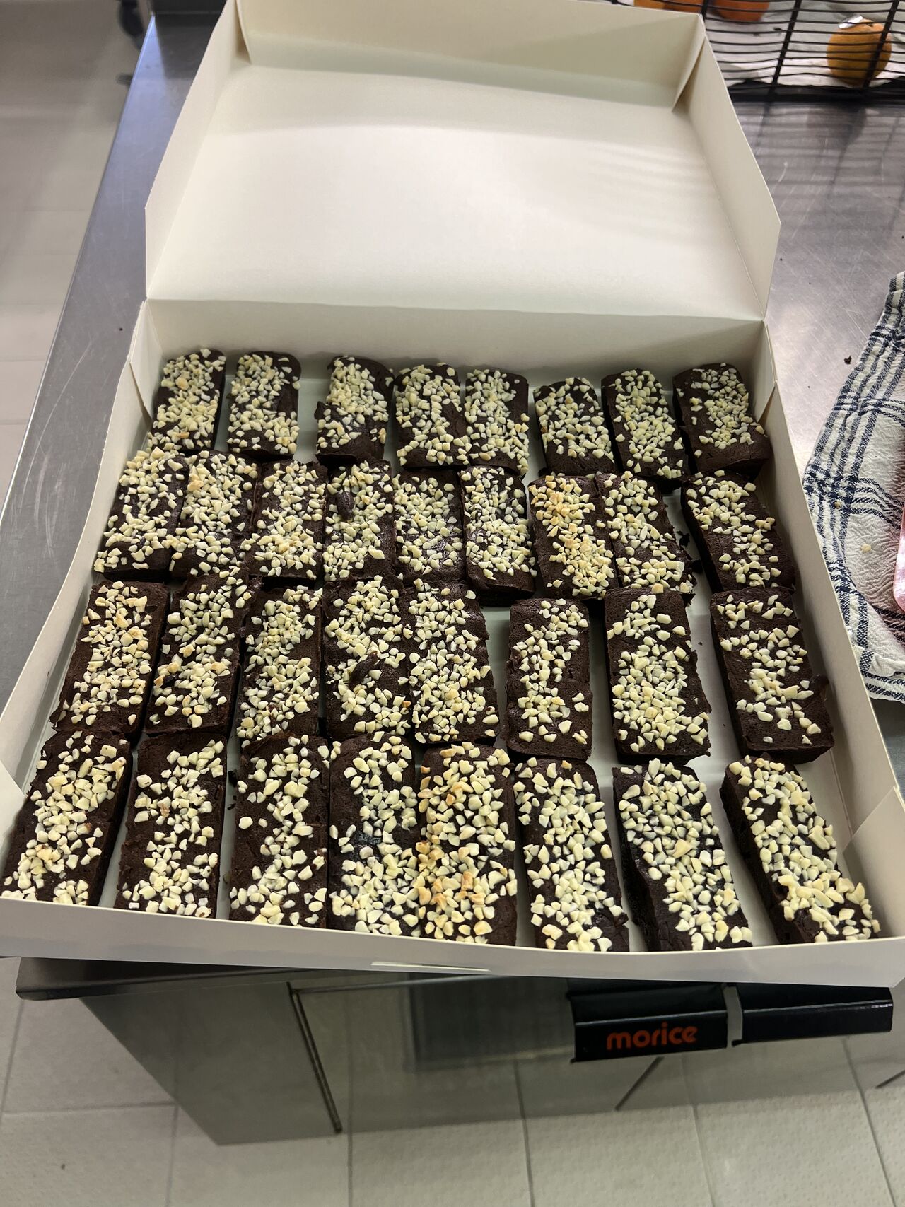 ATELIER PATISSERIE ATELIER PATISSERIE